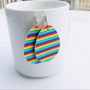 Faux leather tear drop dangle fashion earrings